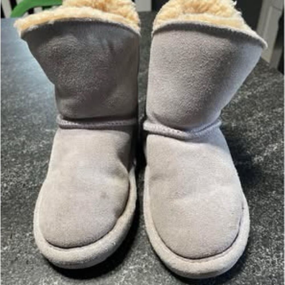 BearPaw Kids Light Purple Boots Size toddler 9